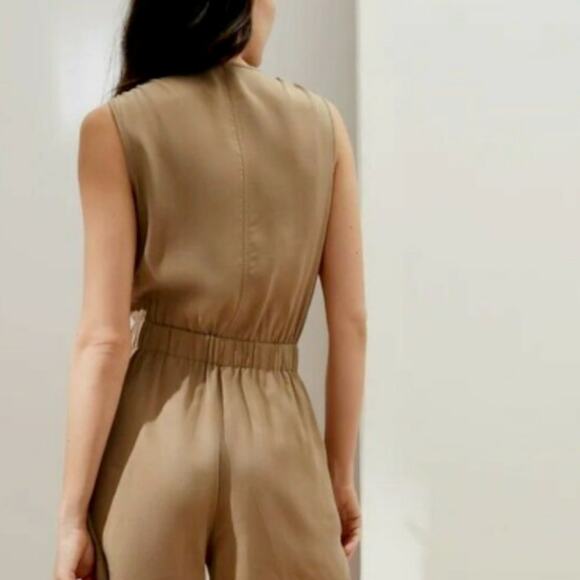 BANANA REPUBLIC Utility Romper Afternoon Latte Tan {3L5} - Picture 2 of 8
